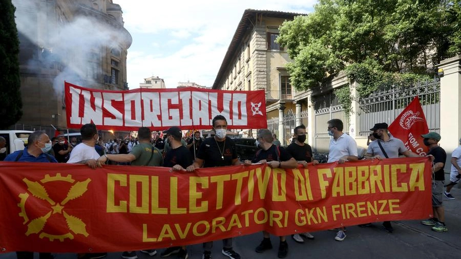 Una protesta dei lavoratori della ex Gkn (Foto Ansa)