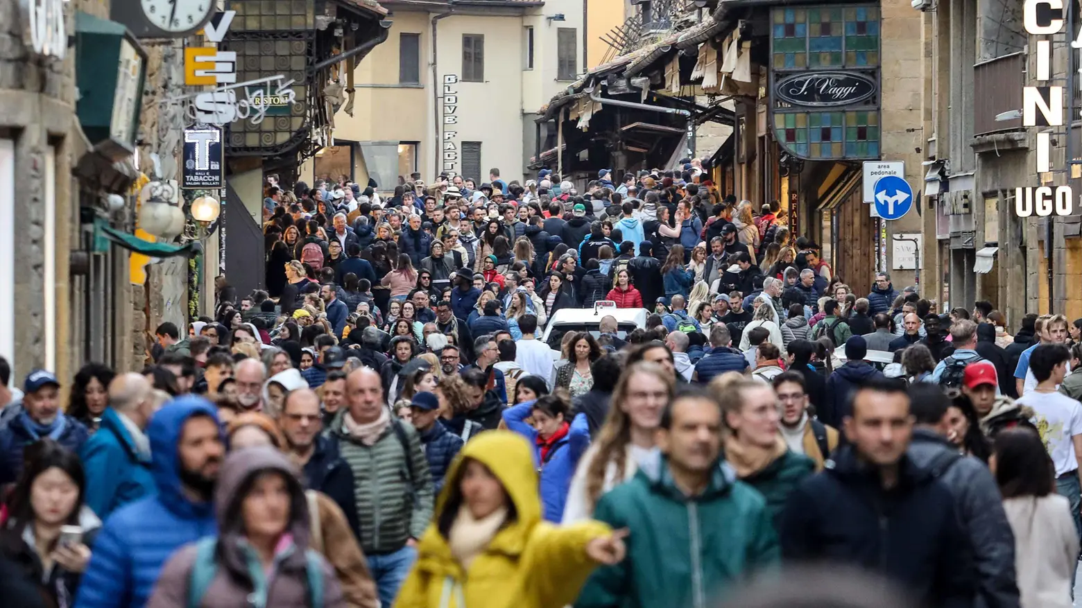 La difesa degli Airbnb  "Non mancano le camere  Il caro affitti a Firenze  è colpa dell’inflazione"