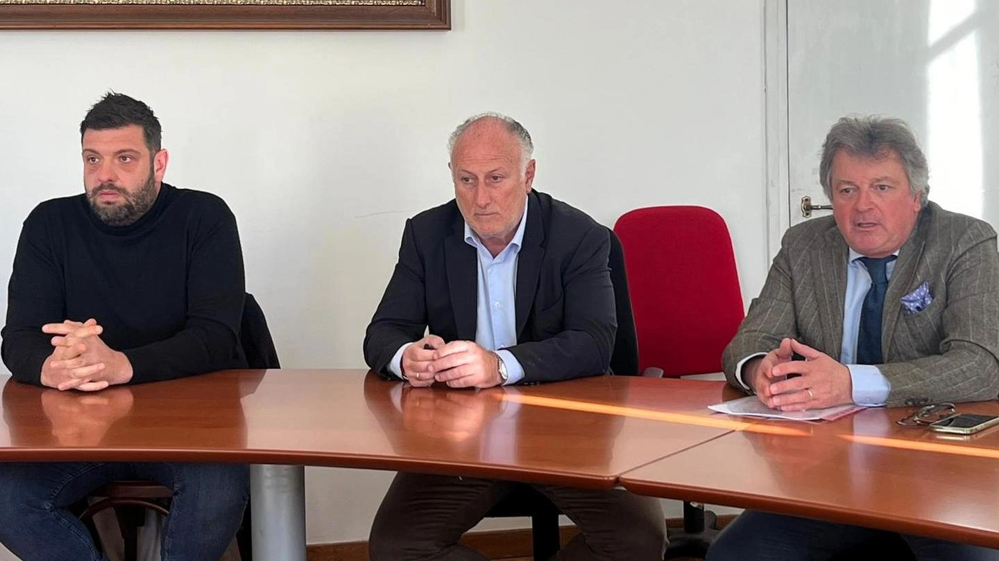 Il Comune fa leva su una disposizione normativa del governo Draghi e allontana il rischio delle gare