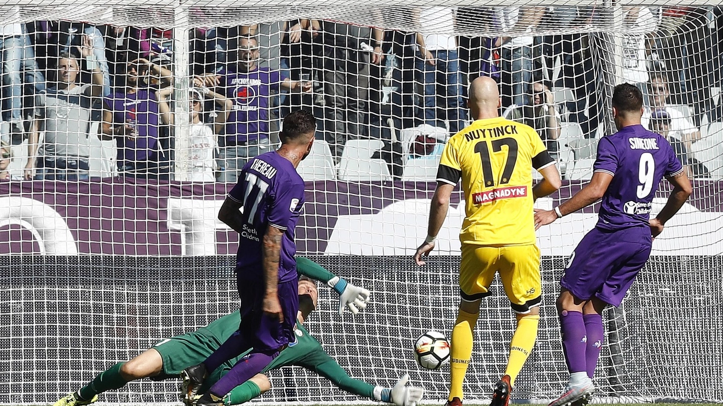 Fiorentina-Udinese, il raddoppio di Thereau