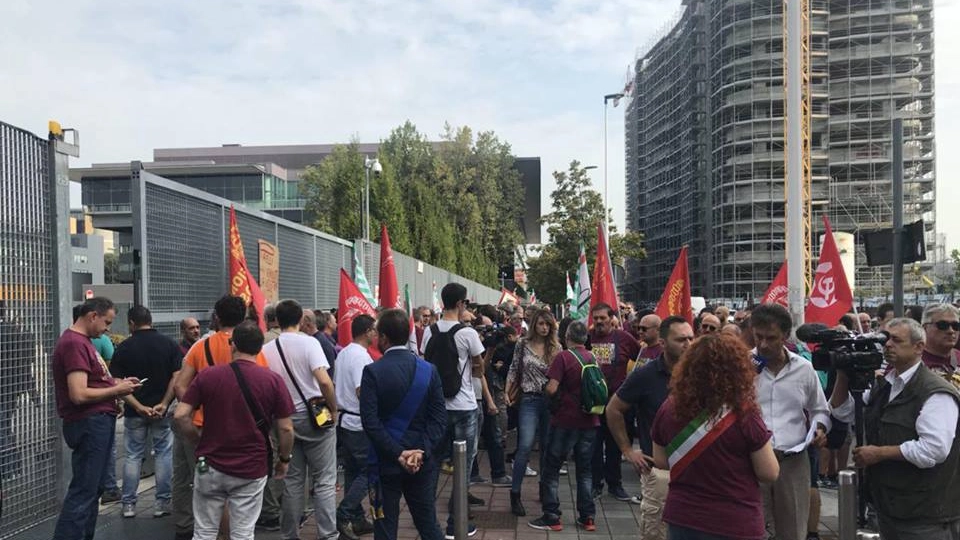 I lavoratori Bekaert a Milano
