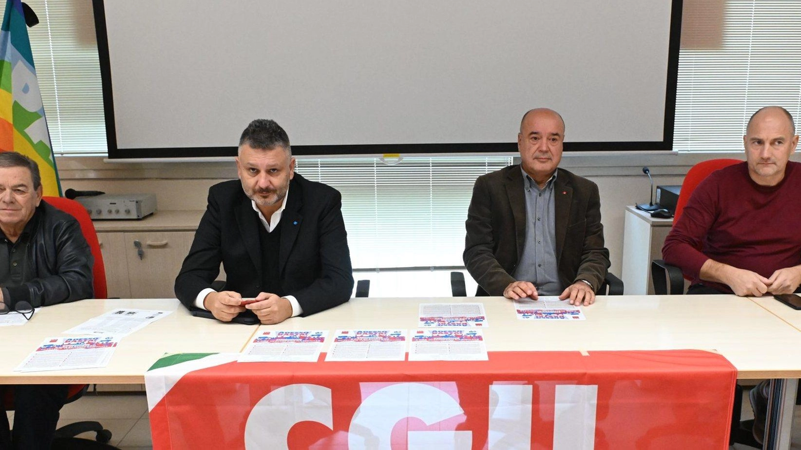 Cgil e Uil vanno avanti ”Sciopero indispensabile” Cgil e Uil vanno avanti ”Sciopero indispensabile”