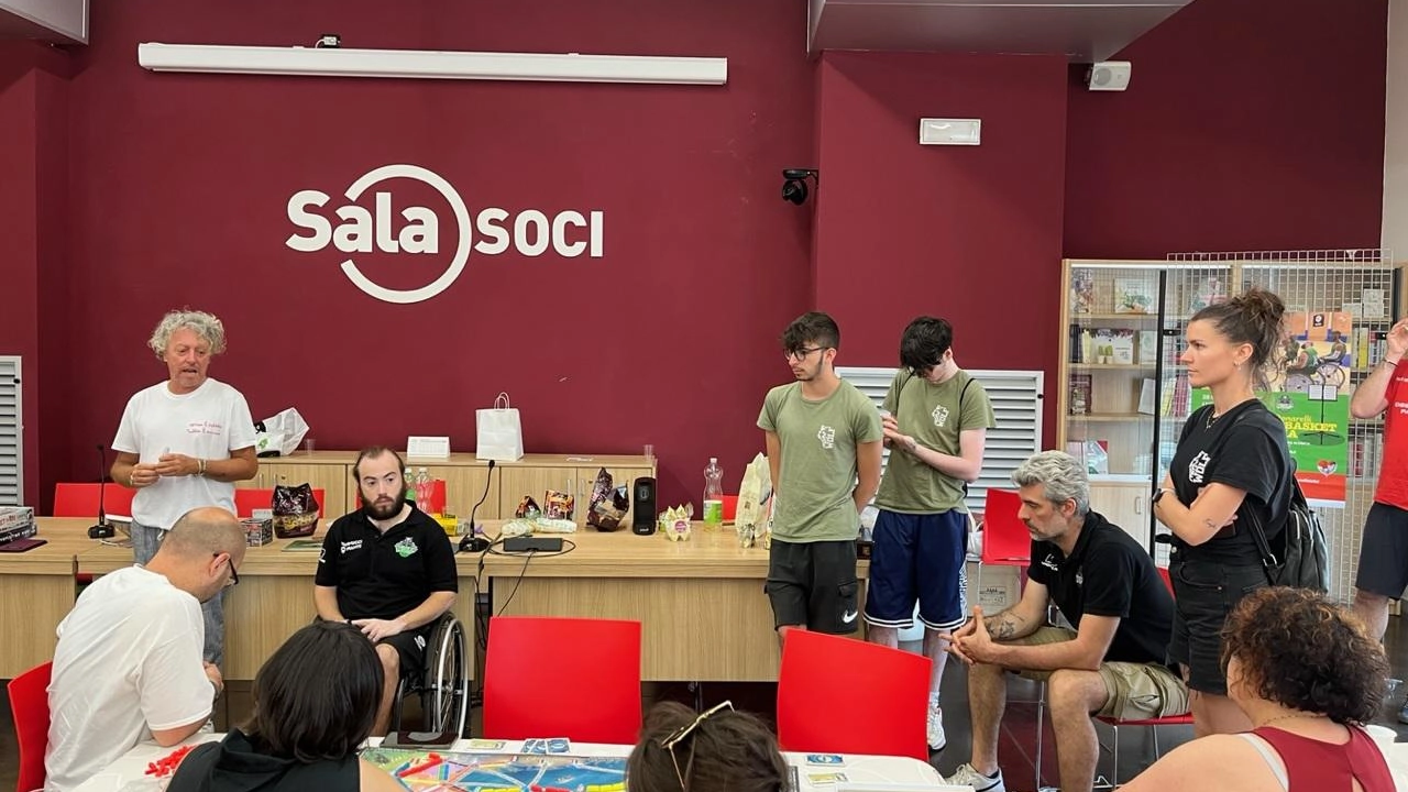 Gioco e solidarietà con la Wolf basket Gioco e solidarietà con la Wolf basket