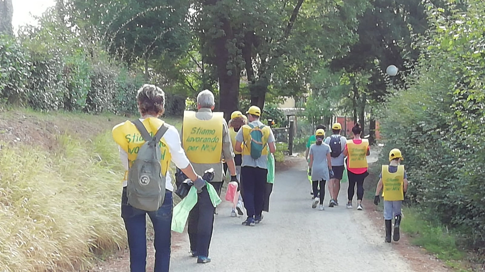 Grande mobilitazione di volontari che “armati” di guanti e sacchetti domani, sabato 30, sono pronti a “liberare” il torrente Castro dai rifiuti