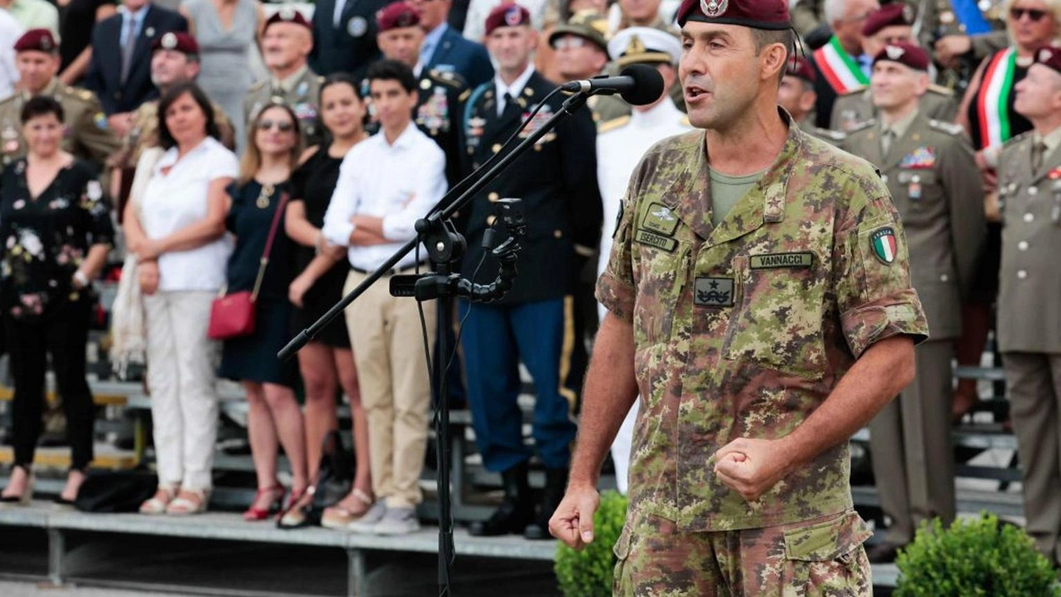Pericolo sorpasso Ma stavolta è a destra Pericolo sorpasso Ma stavolta è a destra