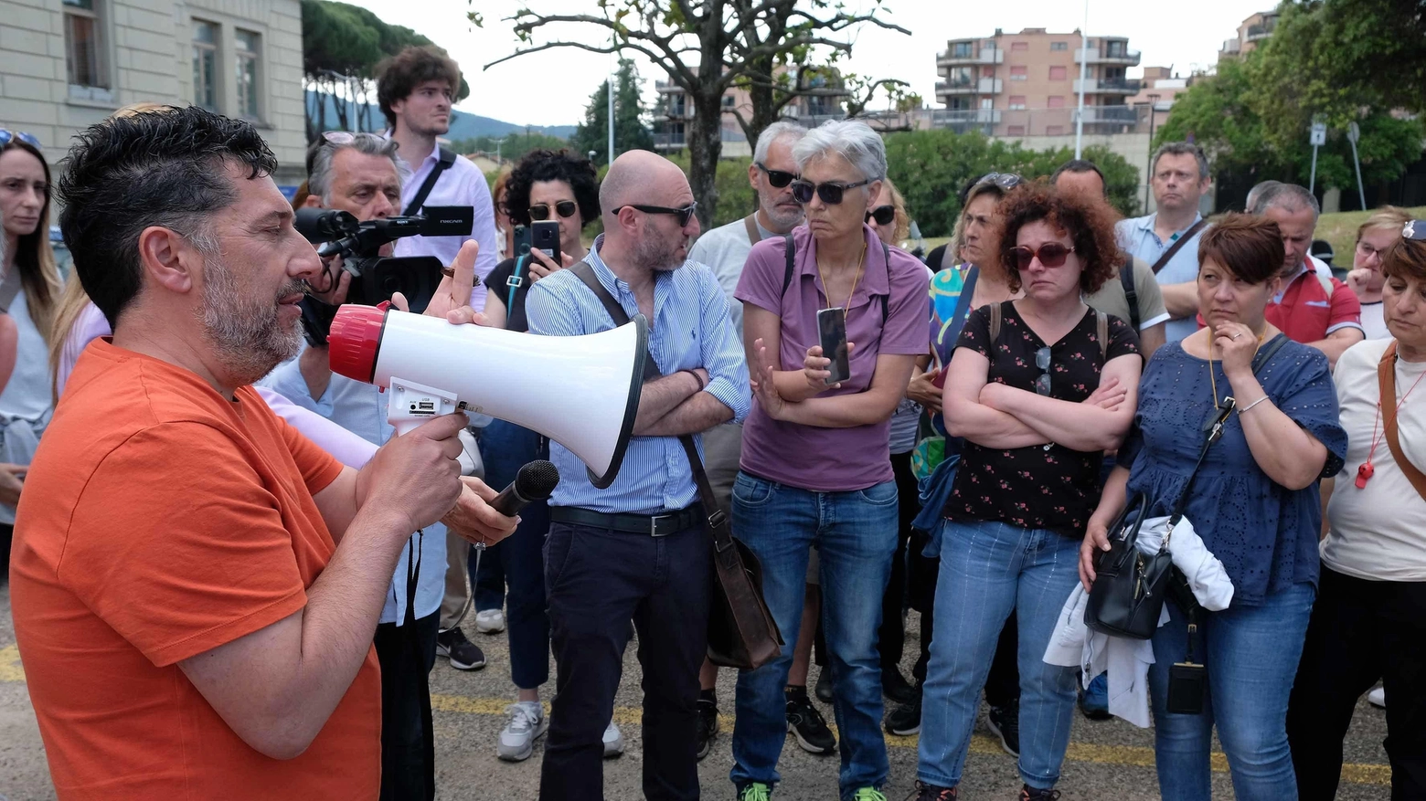 Fimer: martedì il ritorno in fabbrica Ma materie prime solo per due turni Fimer: martedì il ritorno in fabbrica Ma materie prime solo per due turni