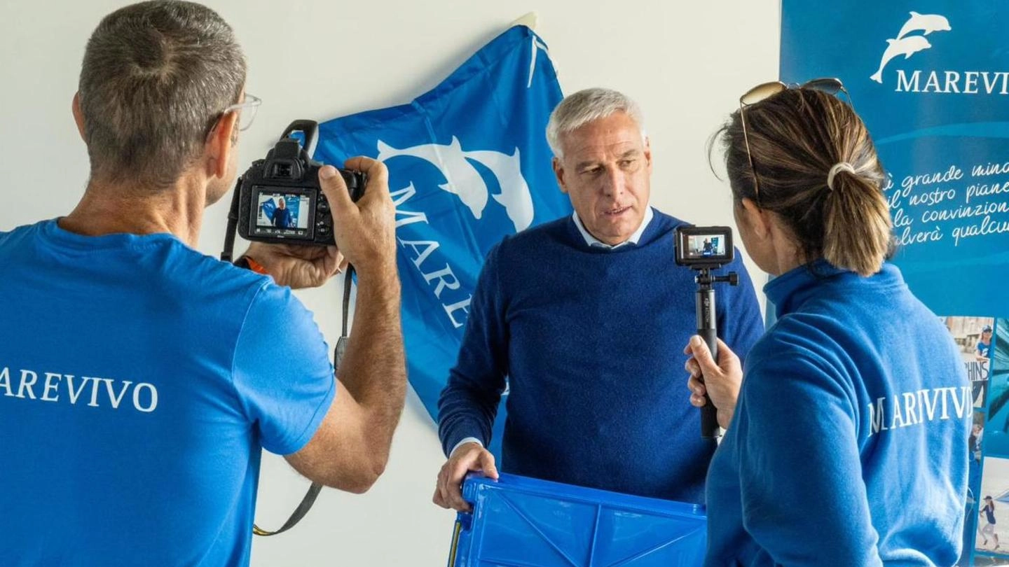 Il sindaco Giorgio Del Ghingaro alla presentazione del progetto di Marevivo Il sindaco Giorgio Del Ghingaro alla presentazione del progetto di Marevivo