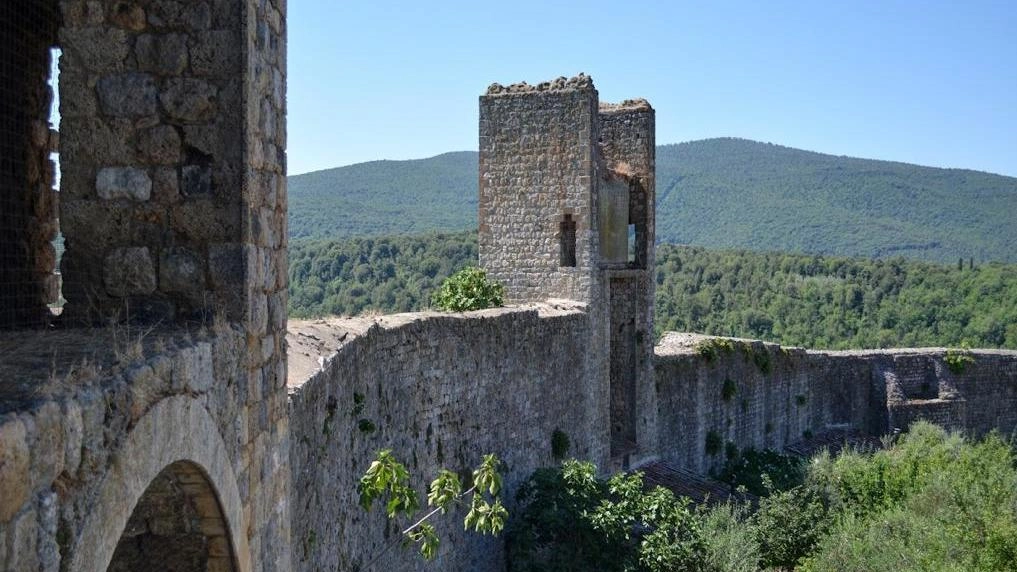 Mura a Monteriggioni. Riapre il percorso Mura a Monteriggioni. Riapre il percorso