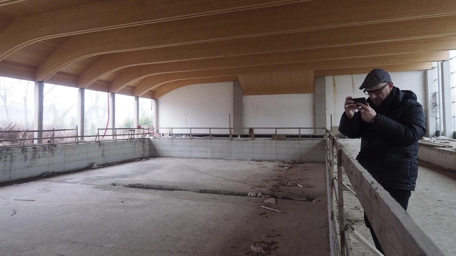 Santa Caterina, la piscina infinita. Progetto avviato nel lontano 2002. E l’apertura non è all’orizzonte
