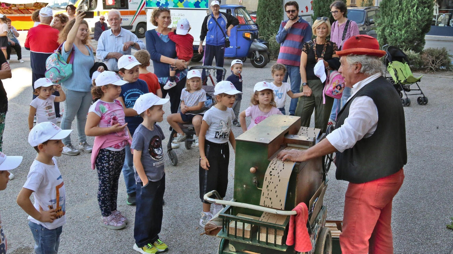 Festa Fratres e Luna Park. Pomeriggio con il pienone Festa Fratres e Luna Park. Pomeriggio con il pienone