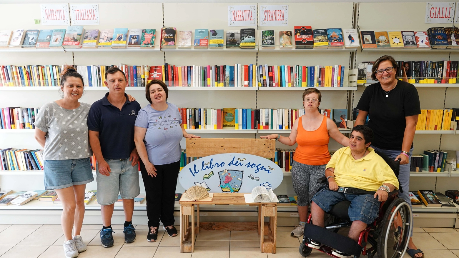 La libreria di Ceparana è al centro di un progetto occupazionale rivolto alle persone con disabilità in collaborazione con il centro socioeducativo "Il Nuovo volo". Disponibili volumi nuovi e usati.