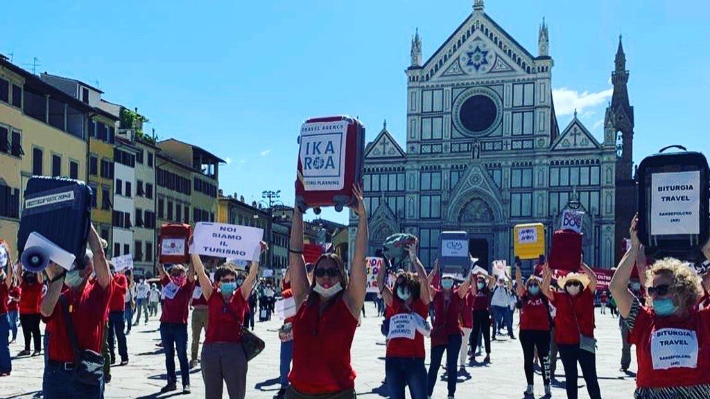 La protesta degli agenti di viaggio a Firenze