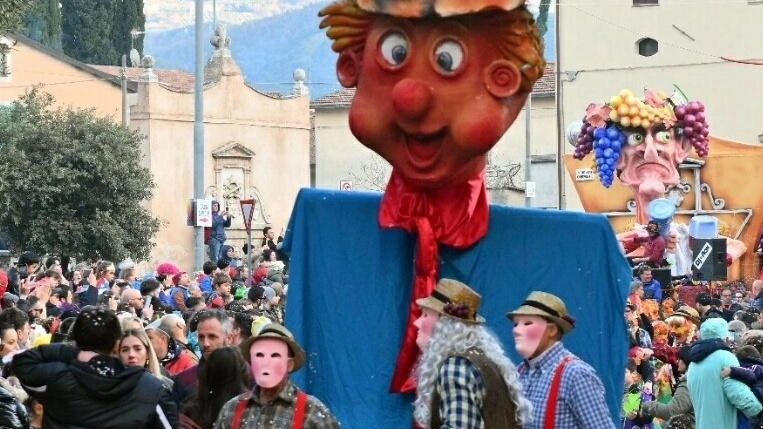 Carnevale di Sant’Eraclio. Lo spettacolo fa il pienone