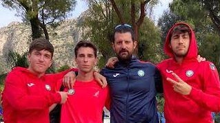 Il Tc Sinalunga conquista la finale del campionato a squadre di serie A1 di tennis. Domenica a Torino, sfiderà la vincente tra Ct Vela Messina e Tc Crema per il titolo di campione d'Italia. Una impresa raggiunta con programmazione, passione e competenza. La finale sarà trasmessa anche in tv.