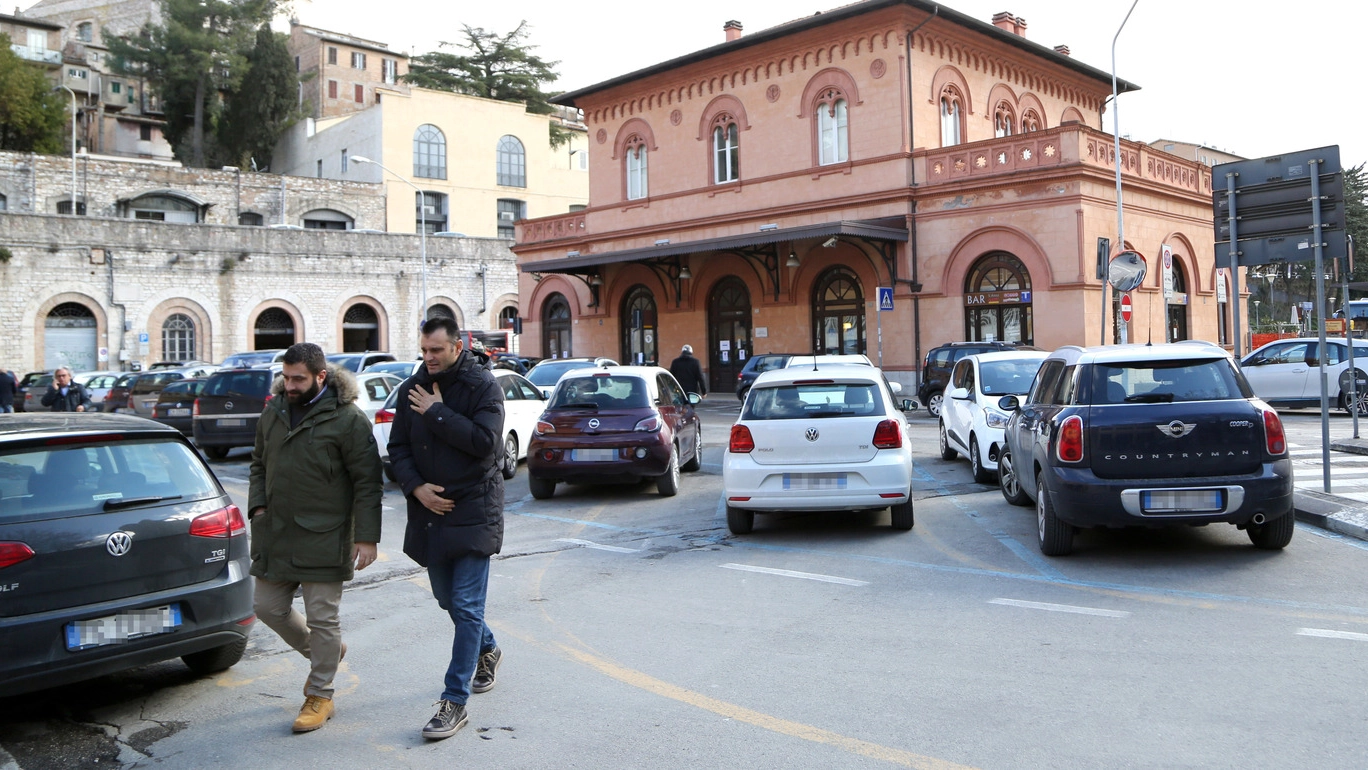 Il parcheggio della stazione di Sant'Anna