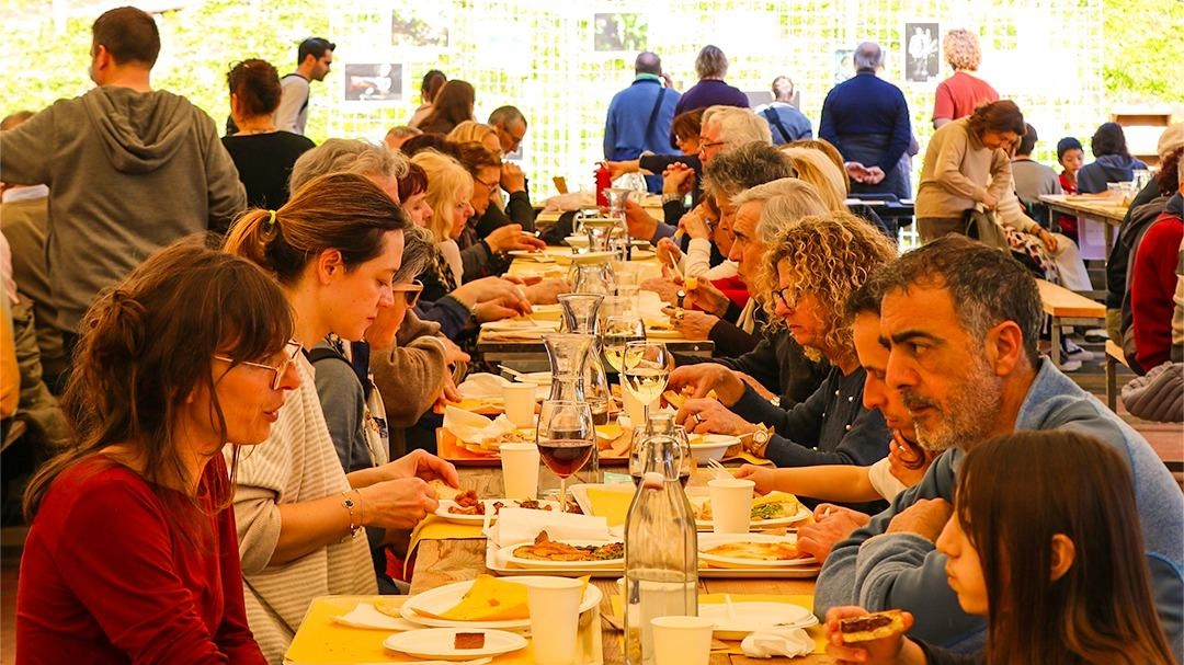 Torna “Frantoi Aperti“. Due giorni per l’olio. Degustazioni ed eventi oltre alla mostra mercato Torna “Frantoi Aperti“. Due giorni per l’olio. Degustazioni ed eventi oltre alla mostra mercato