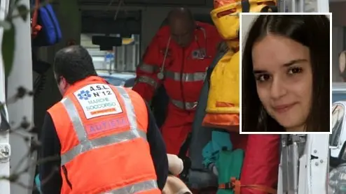 Nel riquadro, la giovane Martina, morta nell'incidente Nel riquadro, la giovane Martina, morta nell'incidente