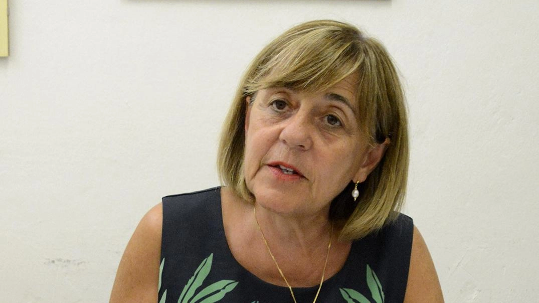 A spasso con Olympia Passeggiata in città per dire no alla violenza A spasso con Olympia Passeggiata in città per dire no alla violenza