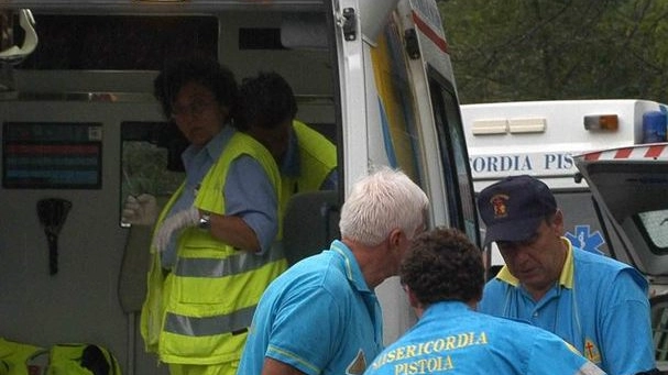 Sul posto sono intervenuti soccorritori di Pistoia e Agliana (foto d’archivio)