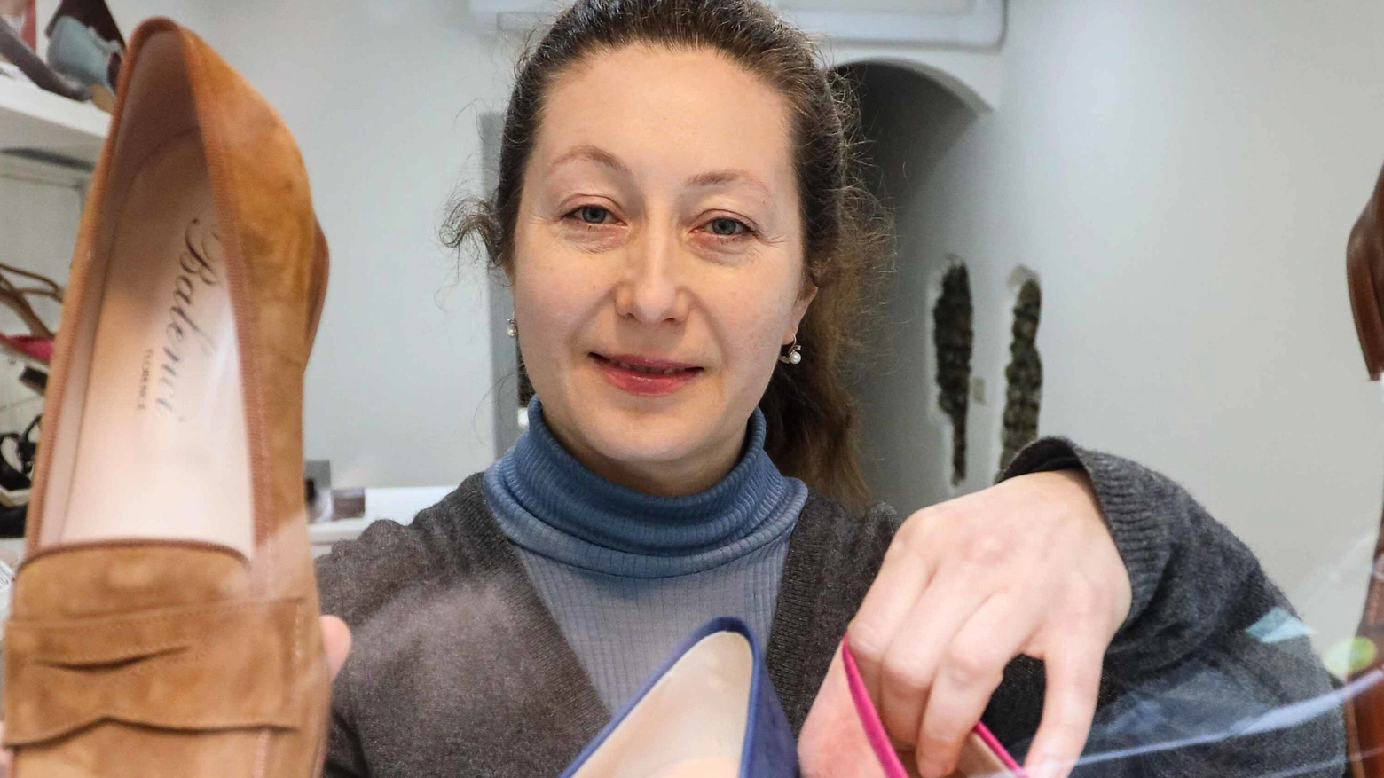 Zhanna Scommessa per il rione "La qualità contro la merce in serie" Zhanna Scommessa per il rione "La qualità contro la merce in serie"