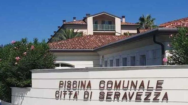 Piscina, a breve la gara A settembre i primi tuffi Convenzione con il Forte Piscina, a breve la gara A settembre i primi tuffi Convenzione con il Forte