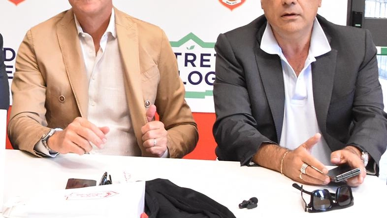 Biancorossi a Livorno. Di fronte le due squadre. con i favori del pronostico. per la vittoria finale del girone.