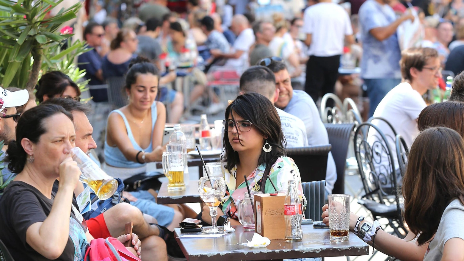 Locali, più tavolini all’aperto E un iter più facile per ottenerli "La città è più vivibile e vitale" Locali, più tavolini all’aperto E un iter più facile per ottenerli "La città è più vivibile e vitale"