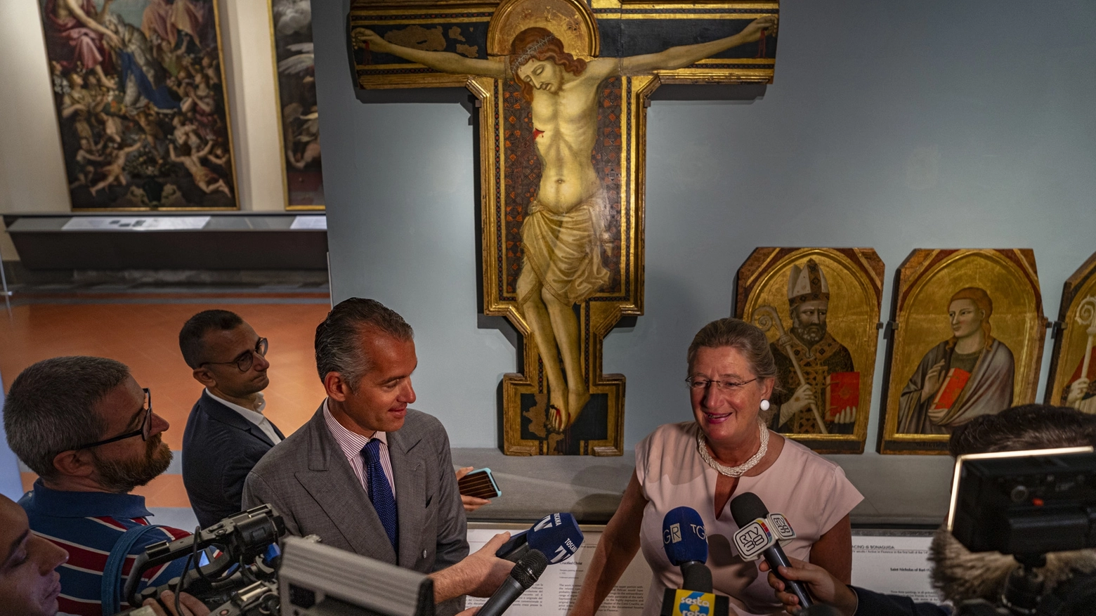 la presentazione del Crocifisso la presentazione del Crocifisso