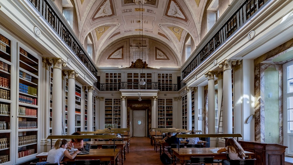 La Biblioteca Roncioniana La Biblioteca Roncioniana