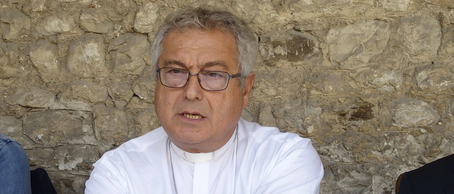 Una svolta traumatica nell’emittente cittadina. Rossi: “Vivo un grande dolore”