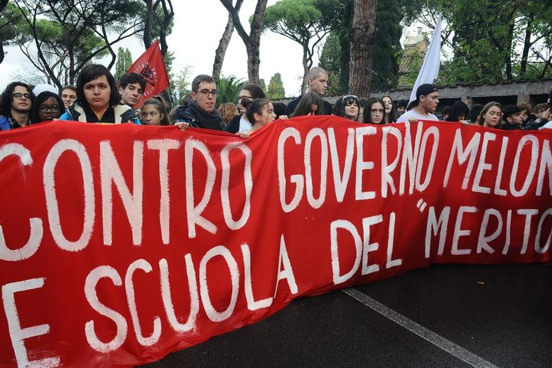 Il corteo degli studenti che hanno sfilato a Roma nel novembre scorso contro le proposte d