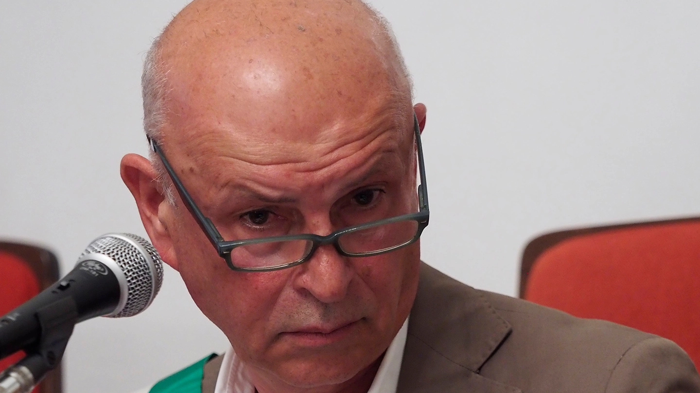 Il sindaco Massimo Bertoni eletto a maggio con ‘Vezzano Democratica’ 