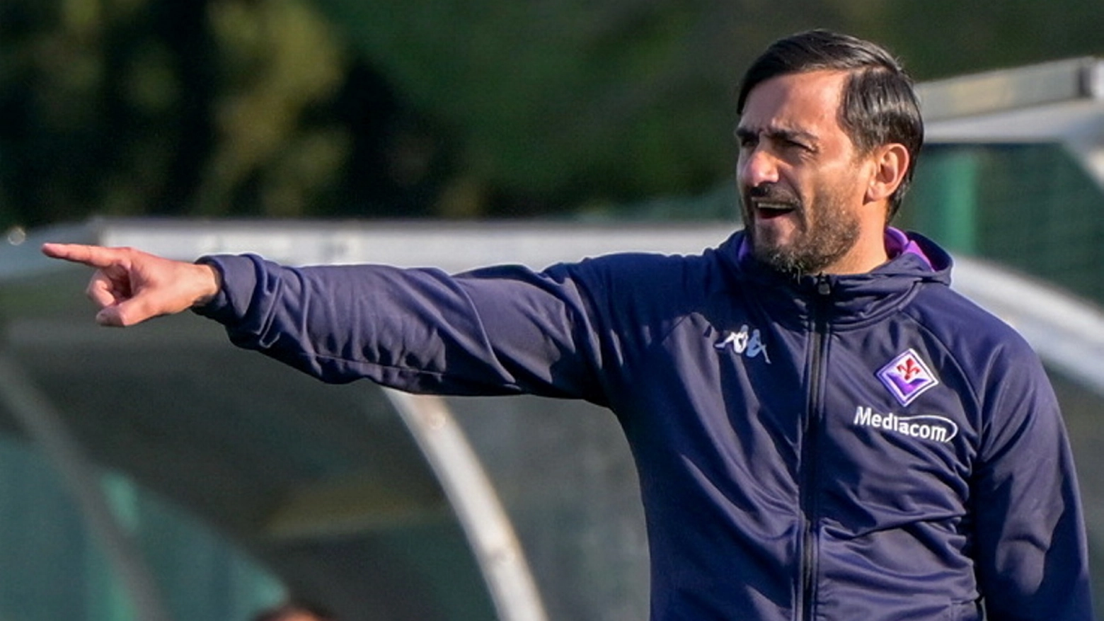 Alberto Aquilani, allenatore della Fiorentina Primavera (Fotocronache Germogli) Alberto Aquilani, allenatore della Fiorentina Primavera (Fotocronache Germogli)