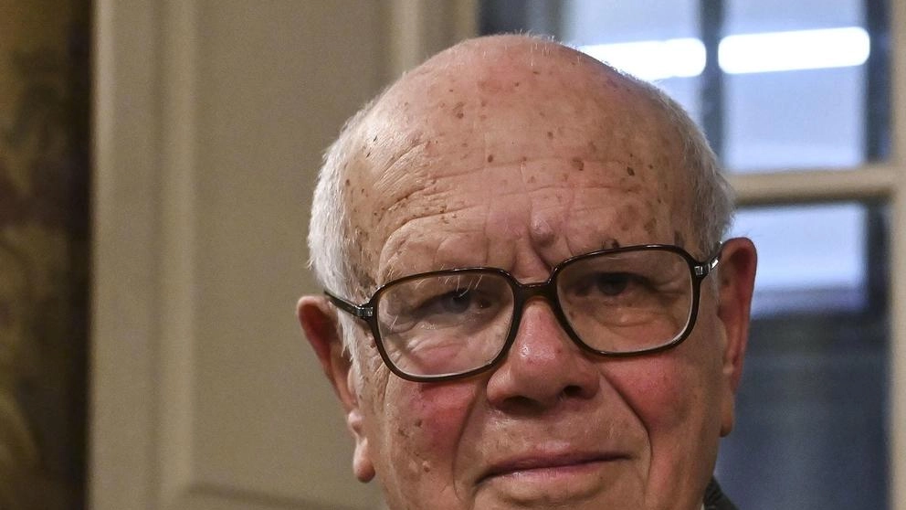 Betti Editrice taglia quota mille. Il traguardo delle pubblicazioni celebrato con un libro di Giannelli Betti Editrice taglia quota mille. Il traguardo delle pubblicazioni celebrato con un libro di Giannelli