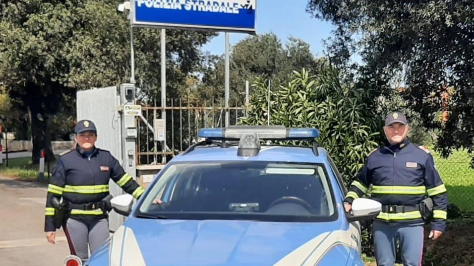 Contromano sull’Aurelia, fermato e multato un uomo di 83 anni Contromano sull’Aurelia, fermato e multato un uomo di 83 anni