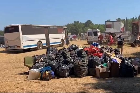 L'area ripulita dai ragazzi del rave abusivo