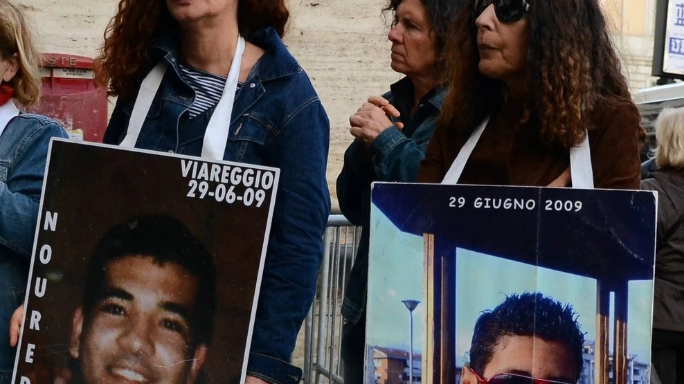 Familiari delle vittime della strage di Viareggio 