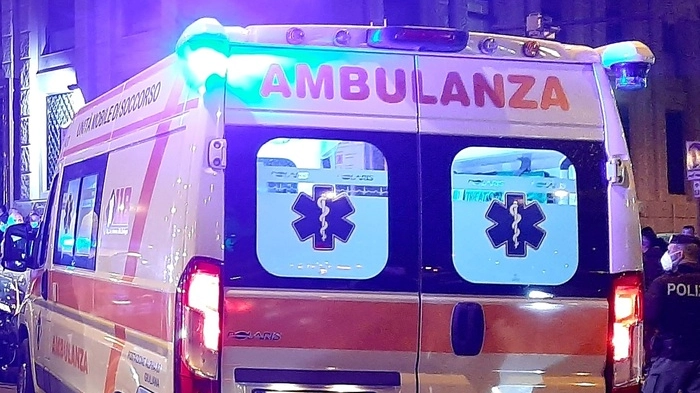 Intervenuta l'ambulanza (foto Ansa)