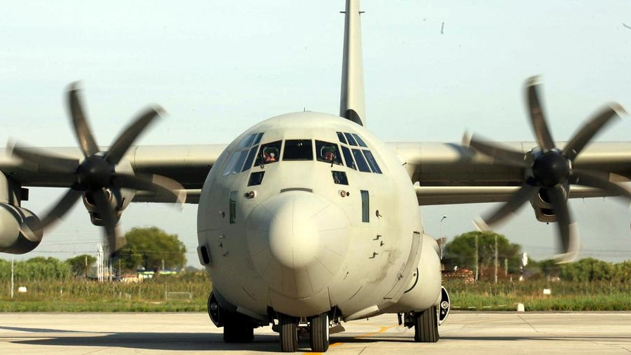 Per il trasporto aereo di emergenza è stato utilizzato un C-130J della 46ª Brigata Aerea
