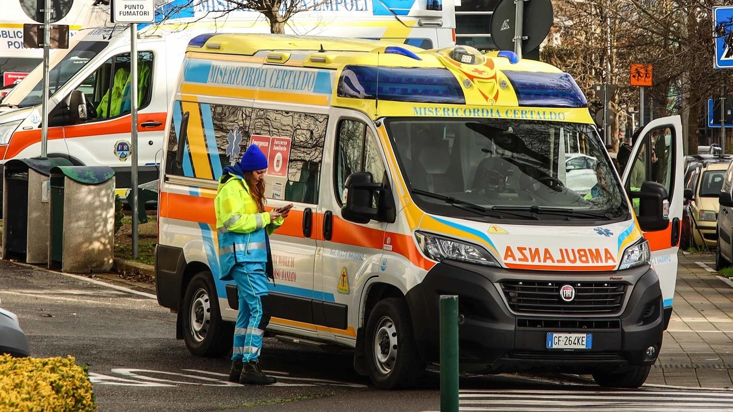 Un’ambulanza davanti al pronto soccorso dell’ospedale San Giuseppe di Empoli