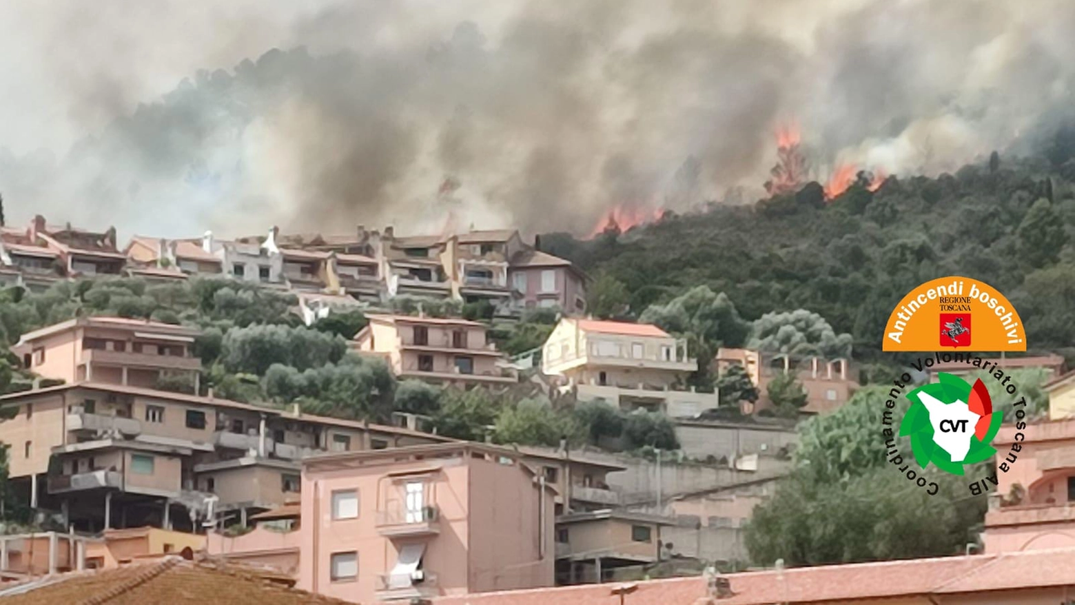 L'incendio di Porto Santo Stefano