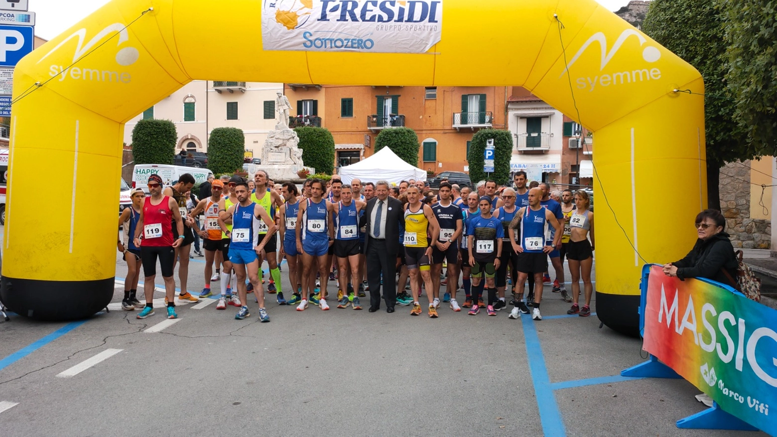 La partenza della gara La partenza della gara
