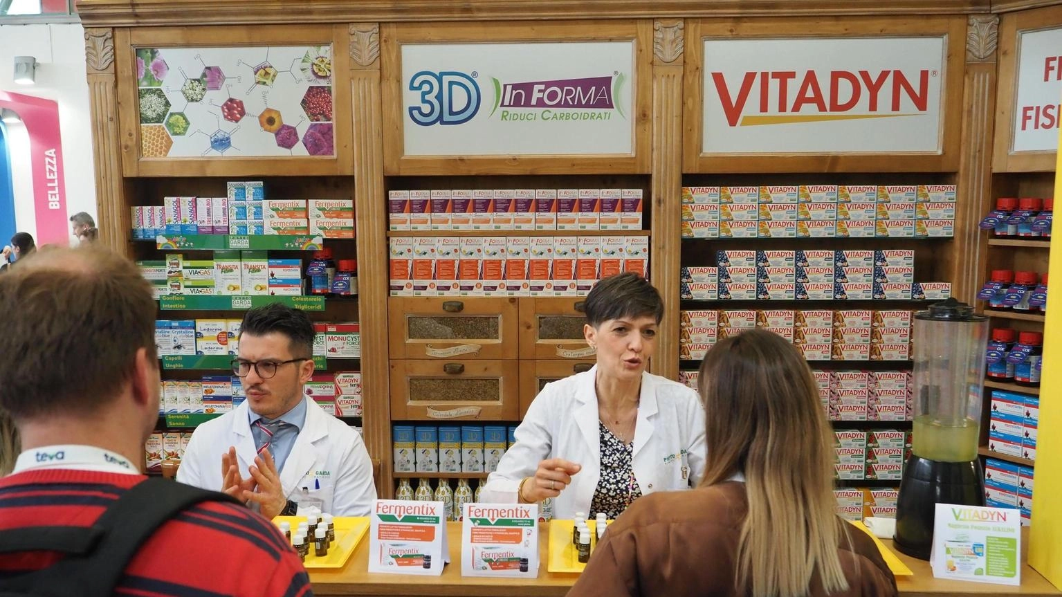 Formazione, incontri e eventi. Il mese welfare delle farmacie Formazione, incontri e eventi. Il mese welfare delle farmacie