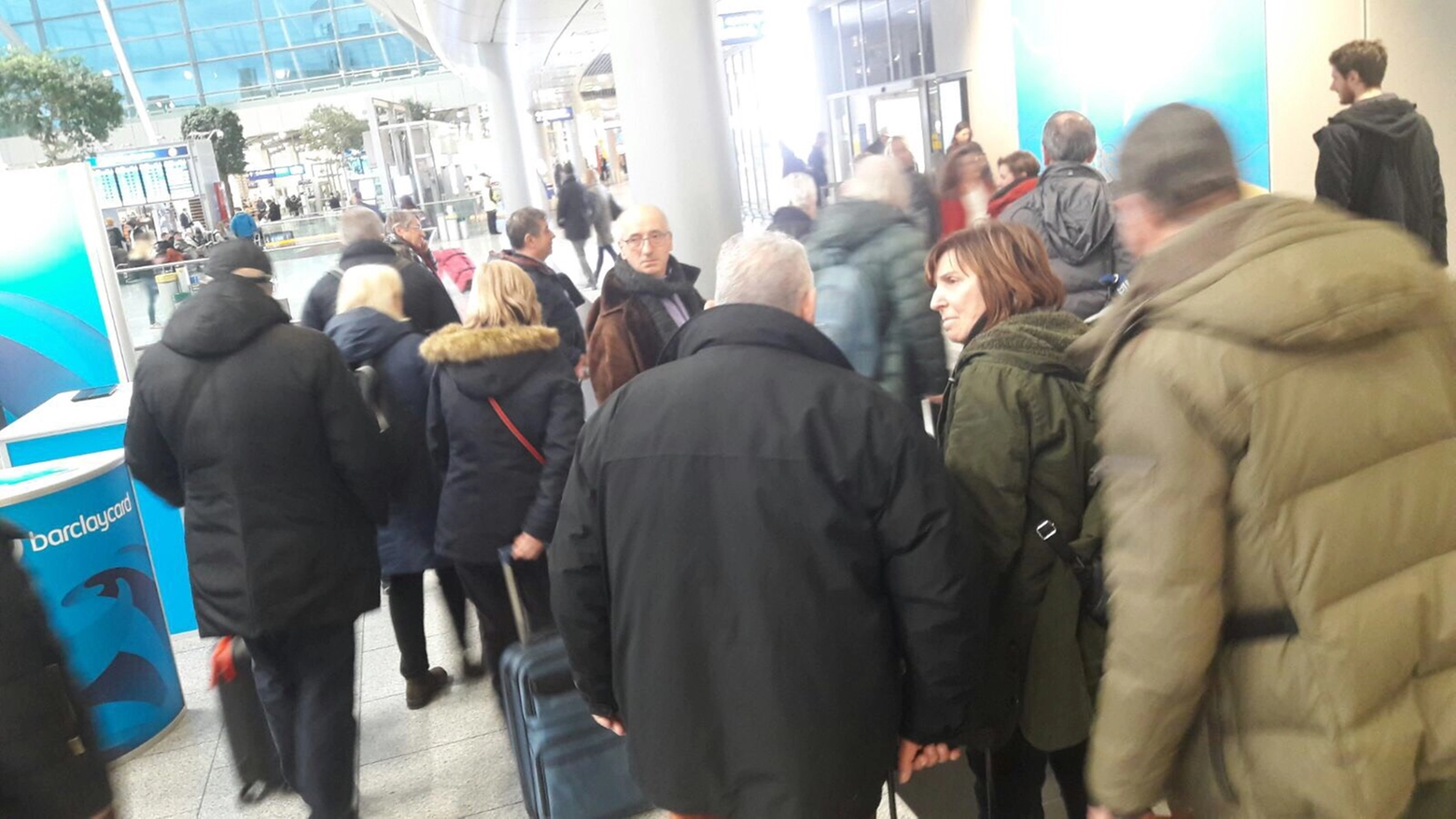 Il gruppo di tifosi bloccati in aeroporto a Düsseldorf