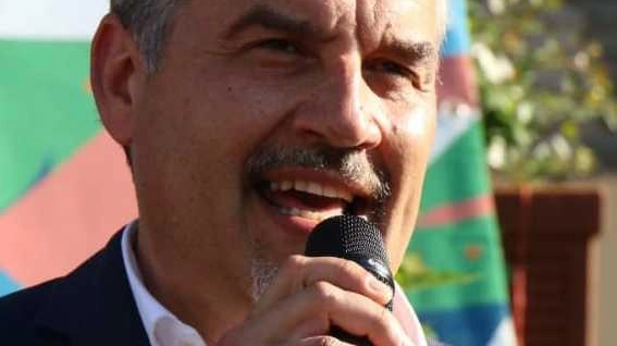 Comuni e legge sul terzo mandato Tre sindaci al bivio se passerà anche per gli enti sopra i 5mila abitanti Comuni e legge sul terzo mandato Tre sindaci al bivio se passerà anche per gli enti sopra i 5mila abitanti