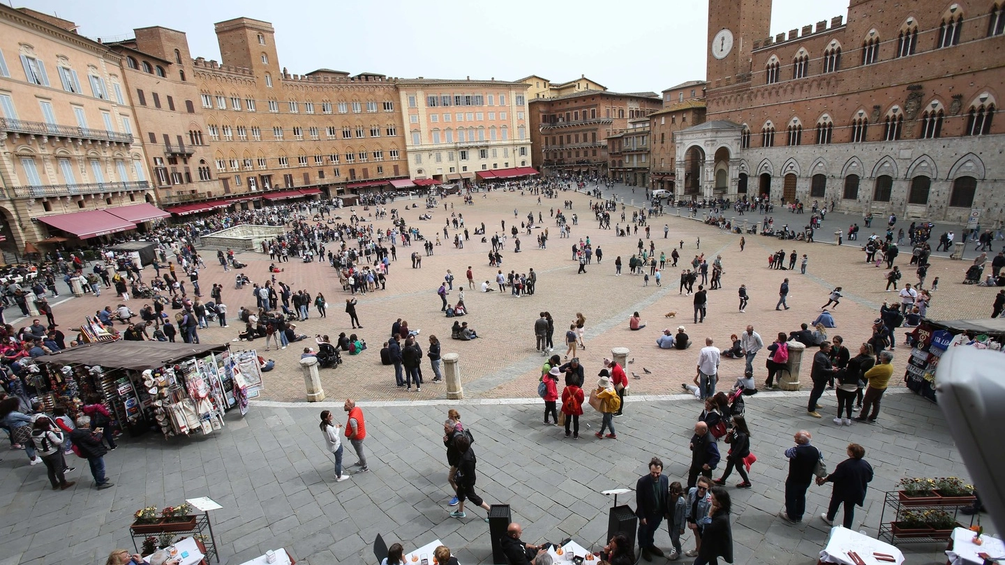 Un'immagine di piazza del Campo a Siena (Foto Dipietro)