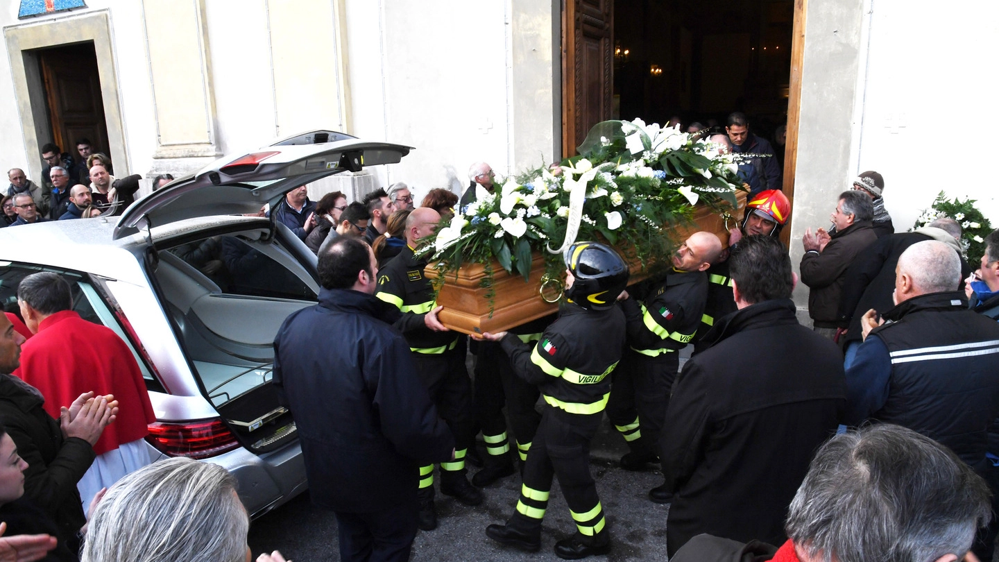 I funerali di Andrea Lucchesi