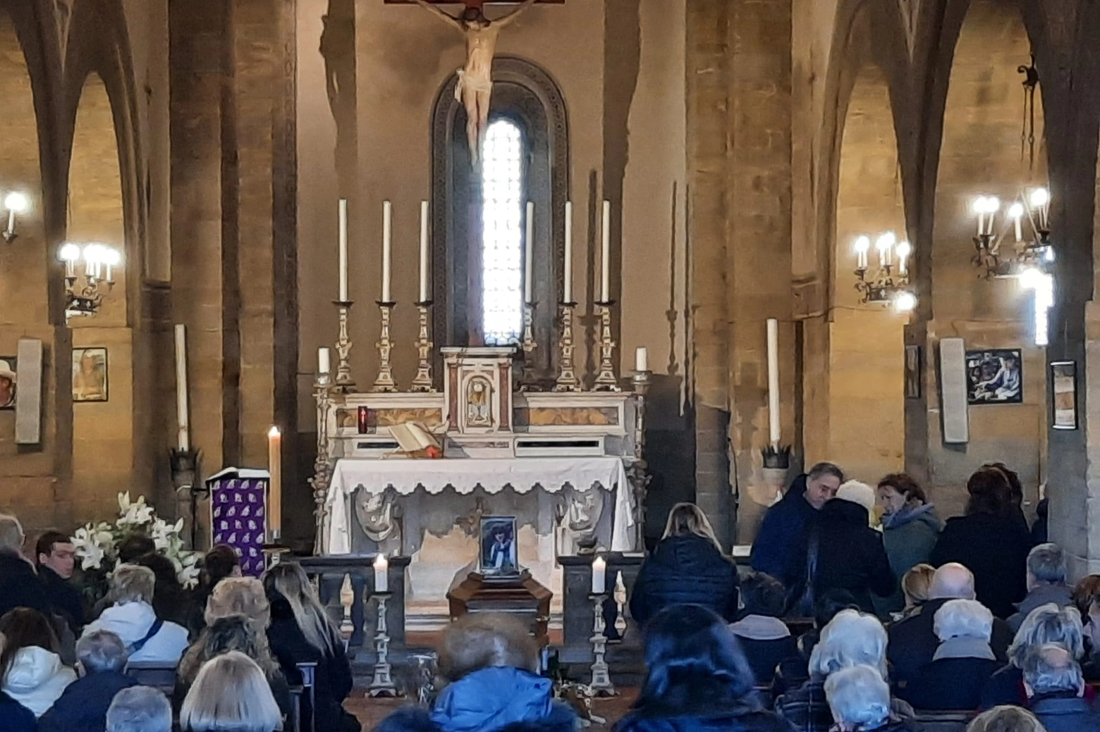 Il feretro di Giovanni Gallori nella chiesa di San Pancrazio