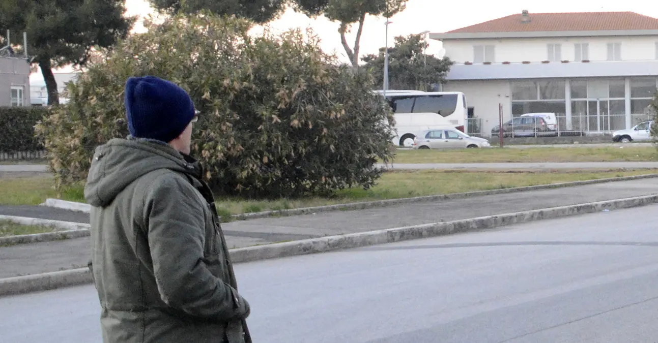 Tentato stupro, indagini a tappeto. La rete delle donne: "Ora basta"