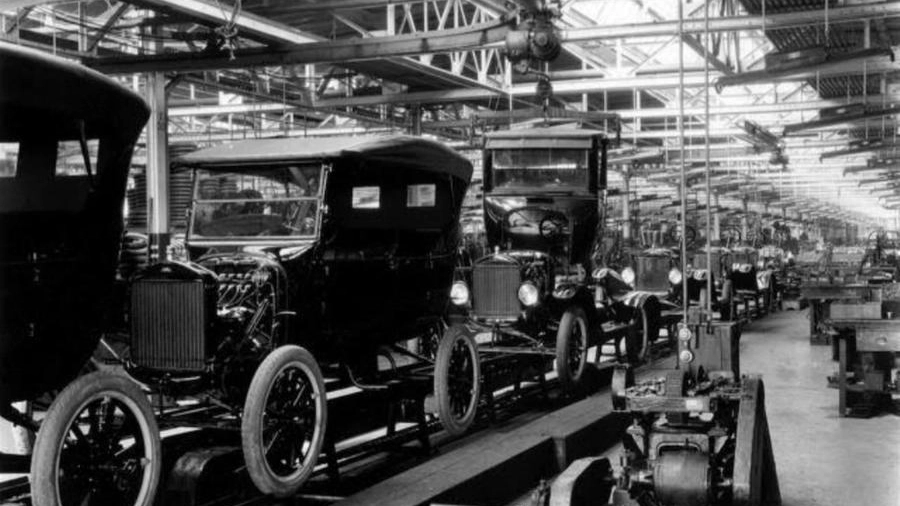 La prima catena di montaggio Ford 